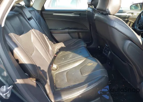 2016 Ford Fusion Titanium z USA, uszkodzony, nr VIN 3FA6P0K90GR188049